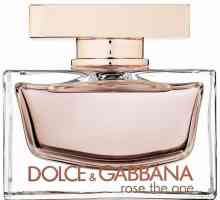 Парфюм за жени "Dolce Gabbana Rose Ze Van": описание на аромат и рецензии