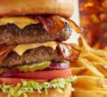 Double cheeseburger е един от най-популярните сандвичи!