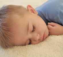 Фебрилни конвулсии при детето: причини, симптоми, първа помощ
