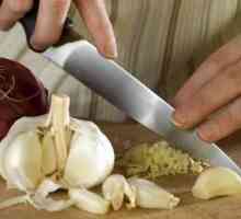 Как да се отървете от миризмата на чесън на ръцете си след готвене?