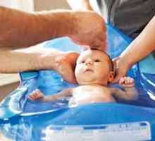 Как да се изкъпете новородено: температура, правила и препоръки