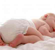 Как да изберем памперси за новородени с отрязък за пъпа