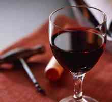 Червено полусухо вино: рецензии, калорично съдържание. С какво да пием червено полутвърдо вино?
