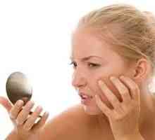 Малки пъпки по лицето: основните причини за появата и лечението