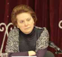 Наталия Комарова е управител на KhMAO. биография