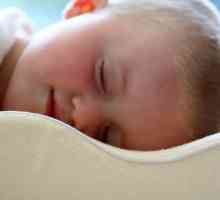 Ортопедична възглавница за бебето: защо?