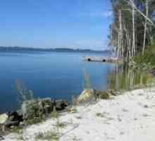 Езерото Акакул (район Челябинск). Отдих и риболов