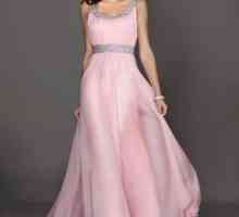 Розовата рокля е модел за романтични хора.