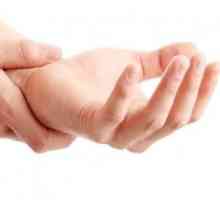 Защо ръката е вцепенена: причини, народно лечение