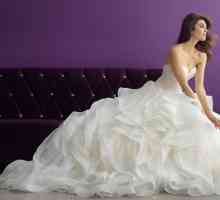 Луксозни сватбени рокли: характеристики на избор, популярни модели