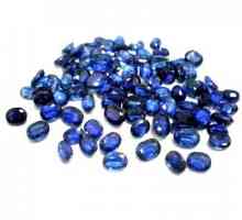 Сини камъни. Скъпи сафири и техните свойства