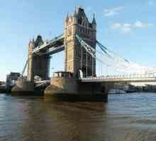 Тауър Бридж в Лондон. Tower Bridge в Лондон - снимка
