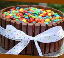 Торта украсена със сладкиши: интересни идеи
