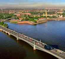 Мостът Троица е благороден символ на Санкт Петербург