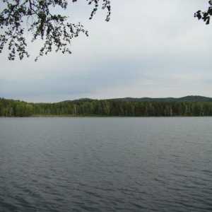Алабуга е езеро в Урал