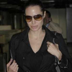 Анджелина Джоли без грим: как изглежда съпругата на Брад Пит без помощта на грим художници и грим…