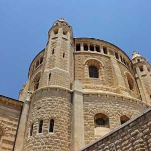 Арменски църкви в Русия и по света. Арменската апостолска църква