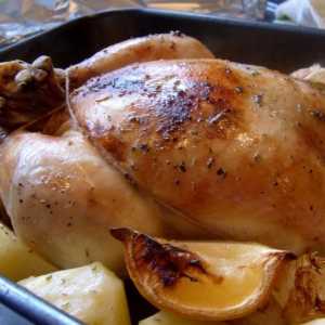 Ароматно и вкусно пиле във фурната с картофи и ябълки