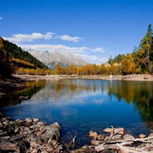 Бадук езера: описание и характеристики. Популярният маршрут "Dombai - Бадук езера"