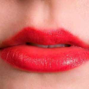 Бял пъп на устните: причините за появата и лечението
