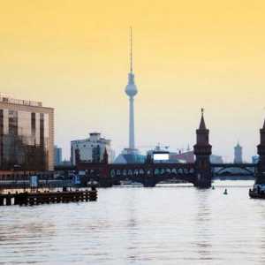 Берлинската телевизионна кула е основната атракция на Германия