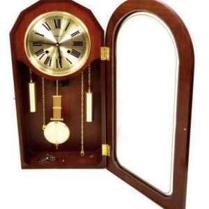 Часовник с механизъм на махало в дървена кутия: снимка, настройка