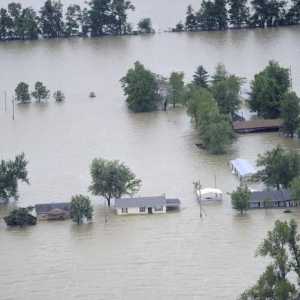 Действия в случай на заплаха от наводнения и наводнения