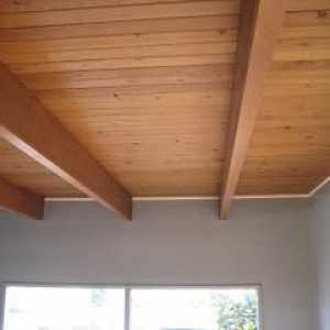 Дървени подове в къща от газобетон (снимка)