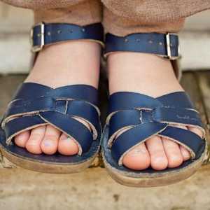 Детски обувки `Bartek`: отговори на родителите