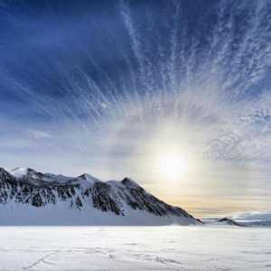 Забележителности на ледения континент. Кървав водопад в Антарктида