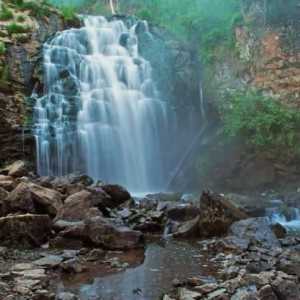 Забележителности на родната страна: уникален водопад в района на Кемерово