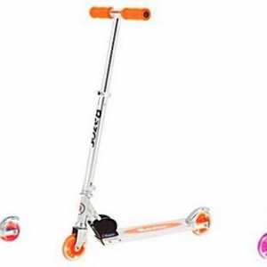 Двуколесен скутер със светлинни колела за деца: избор на модел по възраст