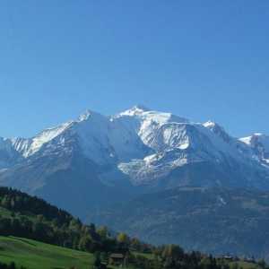 Планината Монт Блан - туристически център на Алпите и Западна Европа