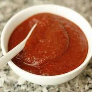 Подготвяме домашен кетчуп: рецепта за вкусна подготовка