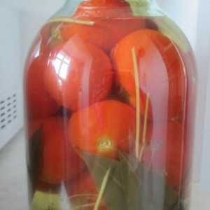 Студен начин за очистване на домати - стари традиции