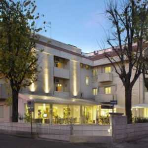 Hotel Nives 3 * (Римини): снимка, цени и отзиви