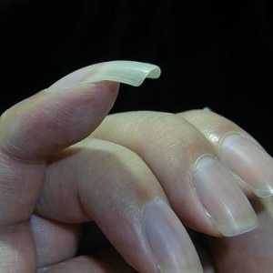 Интересни факти: защо мъжете развиват нокът на малък пръст