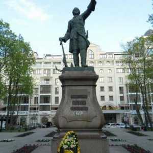 История на паметника на Петър Велики във Воронеж