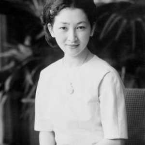 Японската императрица Митико