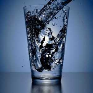 Как да пия вода правилно през деня, за да отслабнете?