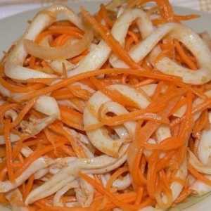 Как да приготвите салата с калмари и корейски моркови