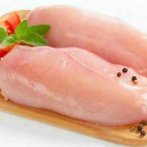 Как да готвя сочна пилешка гърда в ръкава