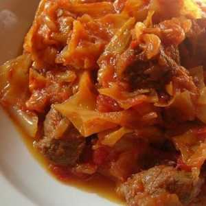 Как да готвя задушено зеле с месо и домати бульон?
