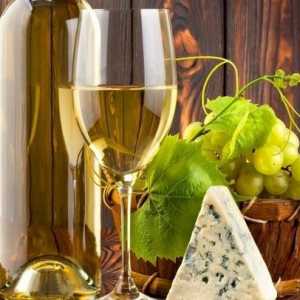Как да направите вино у дома от бяло грозде