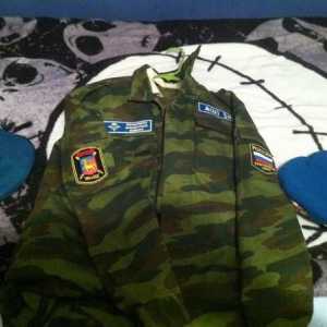 Как да шият шеврони на туника: военните, Министерството на извънредните ситуации и полицията