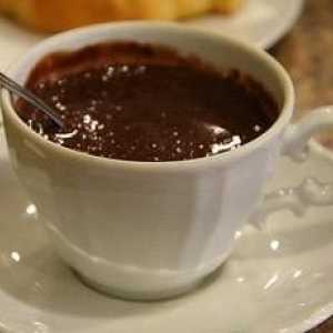 Как да направите горещ шоколад у дома: стъпка по стъпка рецепта