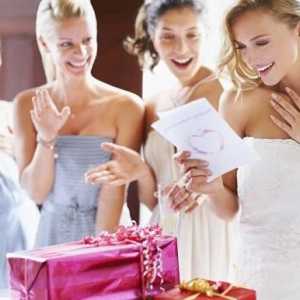 Как да направите подарък на пари за сватба със собствените си ръце?