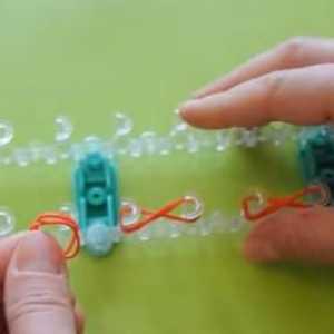 Как да тъкат дрехи от гумени ленти за кукли: история и инструкции