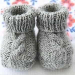 Как да плета чорапи за деца с игли за плетене? Отпуснете чорапите за деца с игли за плетене