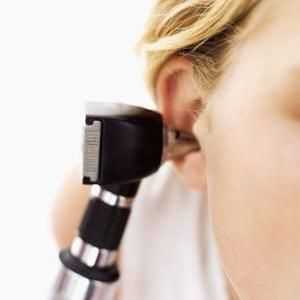 Как да се премахнат запушени уши: лечение на различни причини за дискомфорт
